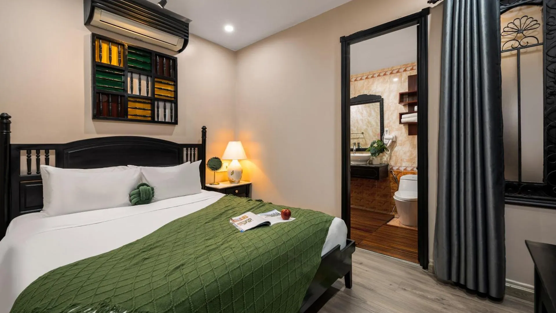 ****  Old Town Hotel Hoi An Vietnam